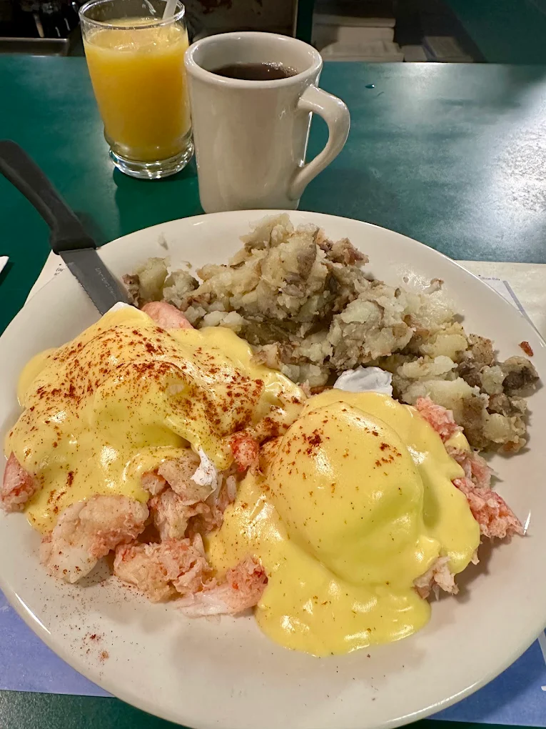 Crab Benedict